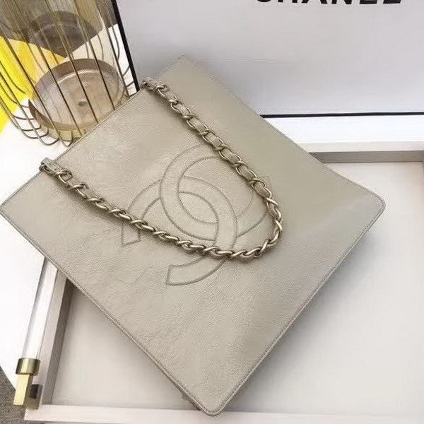 【原版皮】香奈儿/Chanel 大Logo全皮购物包，实用型设计理念，进口小牛皮，大容量，日常上班A4文件妥妥的，大小正好款式也不挑服装 ，休闲，裙装都可轻松驾驭，款号： AS1945