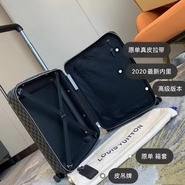 路易威登/LV Horizon 50拉杆箱，选用 Damier Graphite 帆布，印有设计的新款彩色交织字母品牌标识，光滑外层包裹轻巧的铝制拉杆，使箱内平整，箱内设计精简