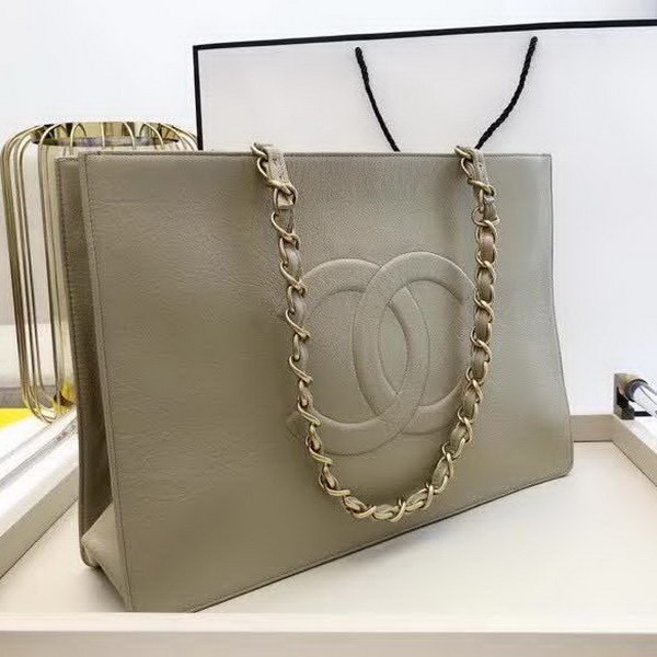 【原版皮】香奈儿/Chanel 大Logo全皮购物包，实用型设计理念，进口小牛皮，大容量，日常上班A4文件妥妥的，大小正好款式也不挑服装 ，休闲，裙装都可轻松驾驭，款号： AS1943