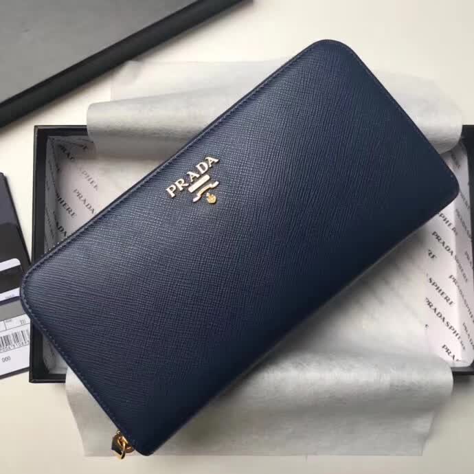 【原版皮】普拉达/Prada 拉链钱夹，选用十字纹小牛皮裁制而成，正面点缀金色散字徽标，尽显高档时尚，低调而又奢华，款号：1ML506